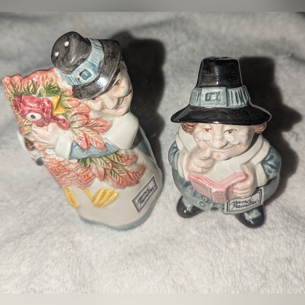 Fitz and Floyd Pilgrim Salt And Pepper Shakers 1990 -
